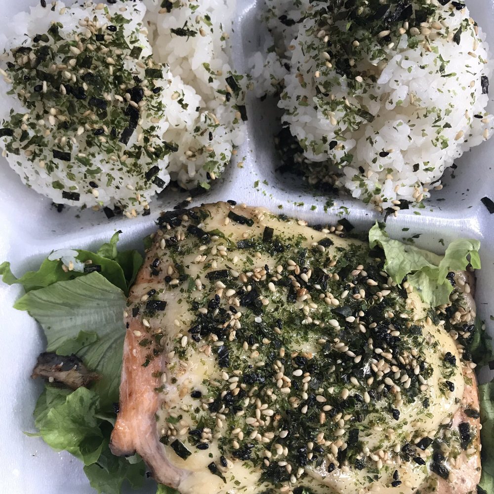 Fresh Catch - Furikake salmon - Hawaiian Near Me - Honolulu, Hawaii