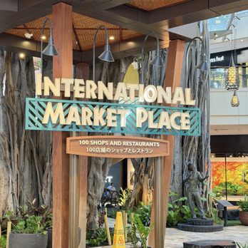 International Market Place - Inside signage - Shopping Centers Near Me - Honolulu, Hawaii International Market Place - Inside signage - Shopping Centers Near Me - Honolulu, Hawaii