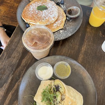 Lost Parrot Cafe - Breakfast Burrito, The Dusty Dena Latte, Blueberry Pancakes - Breakfast & Brunch Near Me - South Pasadena, California Lost Parrot Cafe - Breakfast Burrito, The Dusty Dena Latte, Blueberry Pancakes - Breakfast & Brunch Near Me - South Pasadena, California