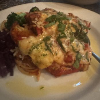 Basil & Mint Restaurant and Bar - Bars Near Me - Kelowna, British Columbia