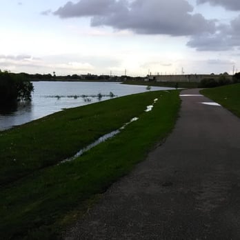 Archbishop Joseph A Fiorenza Park - Rain, snow, heat waves nothing will stop the workout - Parks Near Me - Houston, Texas