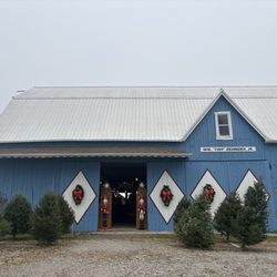 Grandpa Tiny's Farm - Entrance