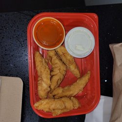 The Buffalo Spot - Colton - 5 tenders with Buffalo sauce and ranch on the side.