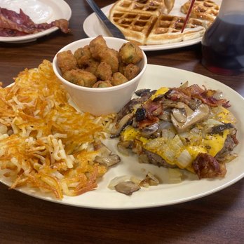 The Feed Bin Cafe - The fat Amy with fried okra and hash browns - Desserts Near Me - Caney, Oklahoma
