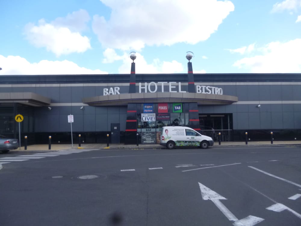 EPPING PLAZA HOTEL 175 Cooper St, Epping Victoria, Australia Bistros Restaurant Reviews