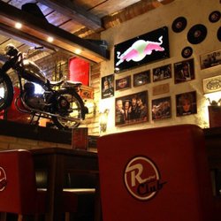 Retro Music Club