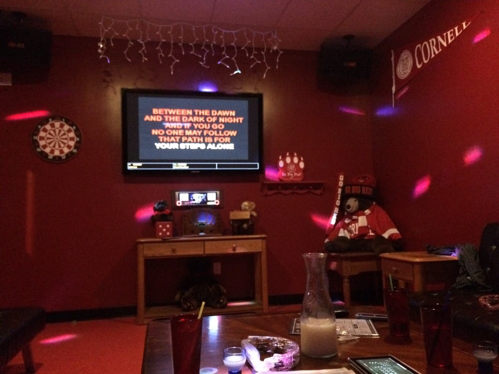 KHOUSE KARAOKE LOUNGE & SUITES 13 Photos & 20 Reviews 15