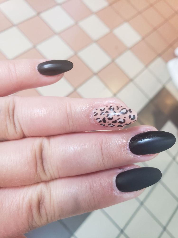 NAIL TECH Updated October 2024 303 Photos & 104 Reviews 1225