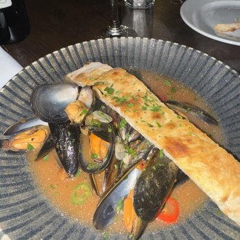 Luna Rossa - Muscles - Italian Near Me - London, XGL Luna Rossa - Muscles - Italian Near Me - London, XGL