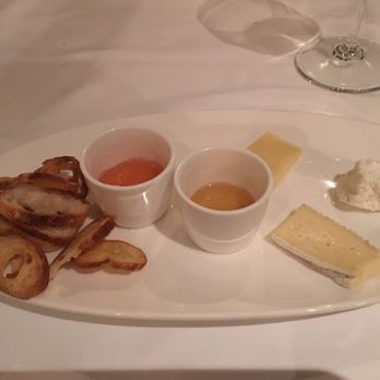 Auberge du Pommier - French Near Me - Toronto, Ontario