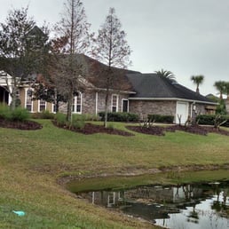 Walking trails around community lakes create an environment of relation. Pet friendly community is a huge plus!! Walking trails around community lakes create an environment of relation. Pet friendly community is a huge plus!!