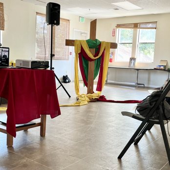 Trinity Pines Catholic Center - Inside the gathering hall - Churches Near Me - Colfax, California Trinity Pines Catholic Center - Inside the gathering hall - Churches Near Me - Colfax, California