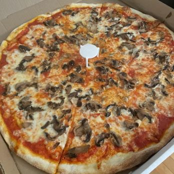 Arturo's Pizza - Mushroom Pizza - Pizza Near Me - New York, New York