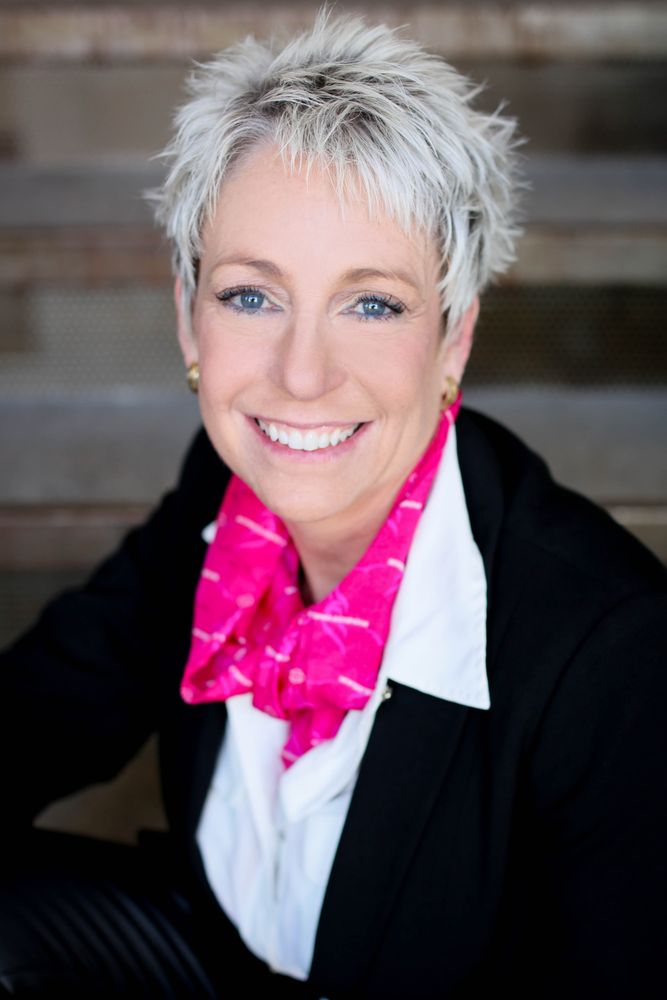 STUDIO ENGLEWOOD SALON Updated September 2024 11026 E Winner Rd