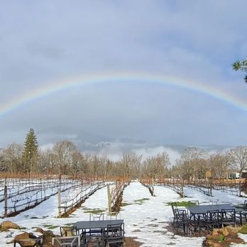 Cathedral Ridge Winery - Wine Tours Near Me - Hood River, Oregon Cathedral Ridge Winery - Wine Tours Near Me - Hood River, Oregon