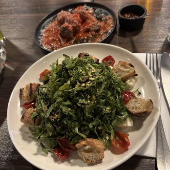 Double Zero Pie & Pub - Pizza Near Me - Las Vegas, Nevada