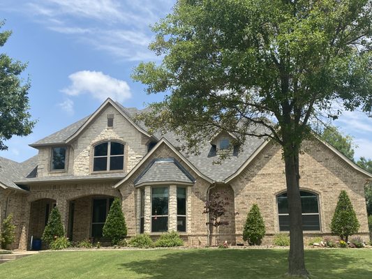 Ironclad Roofing & Restoration Logo