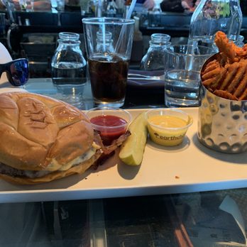 Root Down DIA - Never Ever Beef Burger! Order now! - New American Near Me - Denver, Colorado