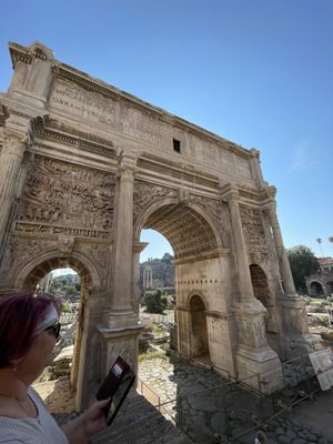 Arch of Constantine by null