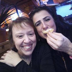 The In Between Psychic Median - Eating with a friend and client !