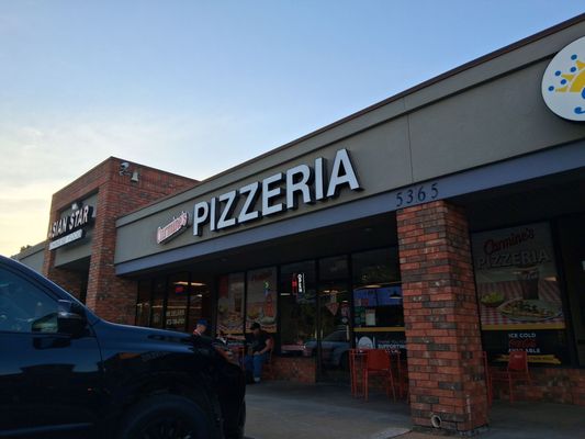 Carmine's Pizzeria by null