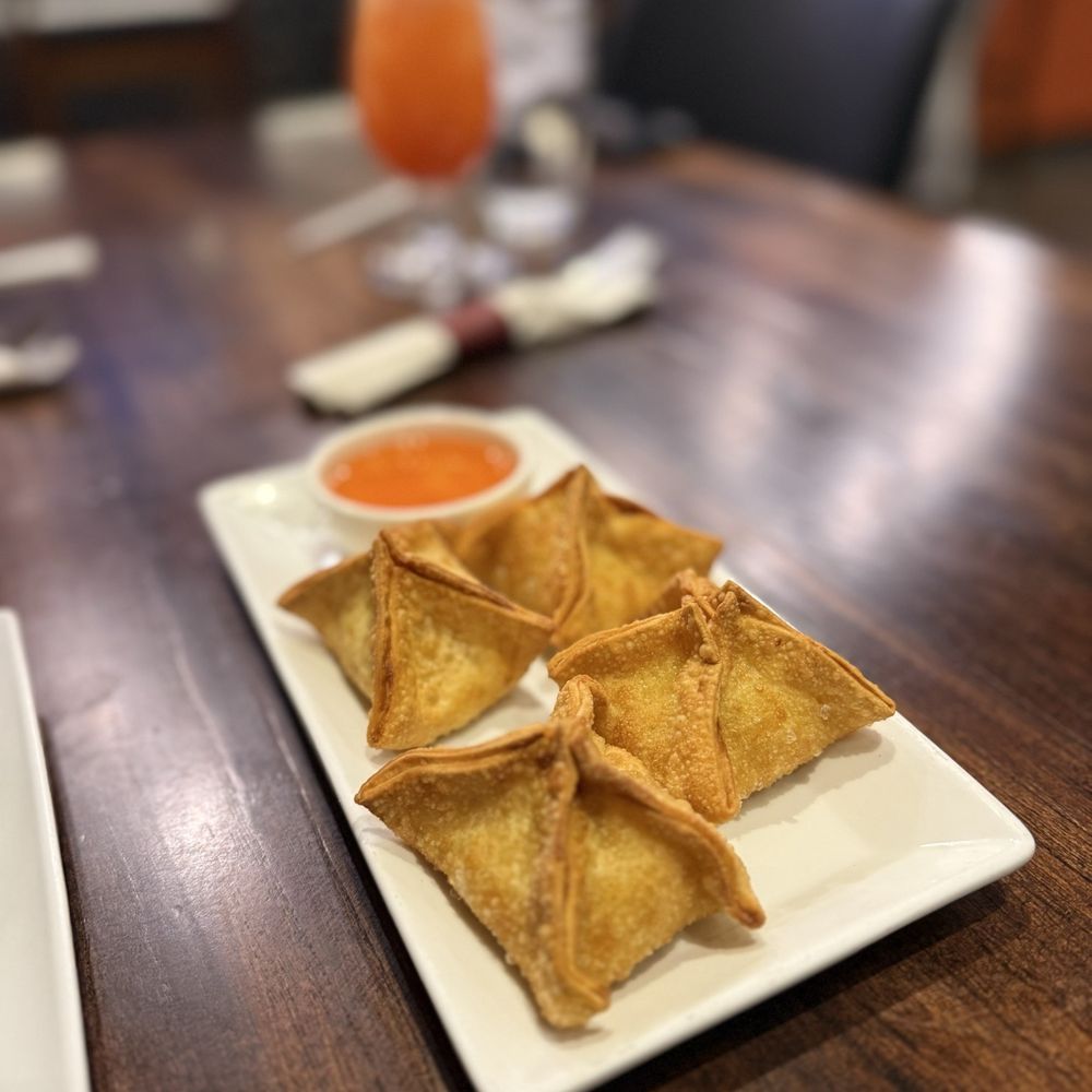 Mai Thai - Mango Crab Rangoon ( 4 ) - Thai Near Me - Omaha, Nebraska