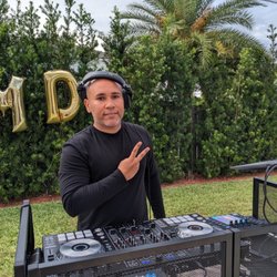 DJ Cabrera