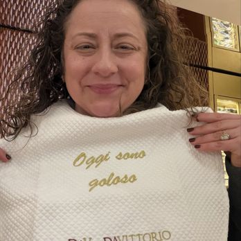 Louis Vuitton - Bib for the pasta - Luggage Near Me - Milan, Michigan