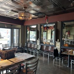 Portofino Restaurant & Pizza - Interior