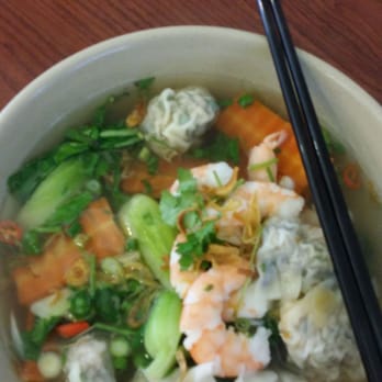 Cafe Phin and Pho - Wonton soup w 2 big shrimps - Vietnamese Near Me - Vancouver, British Columbia Cafe Phin and Pho - Wonton soup w 2 big shrimps - Vietnamese Near Me - Vancouver, British Columbia