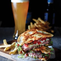 Applebee's Grill + Bar - Quesa Burger