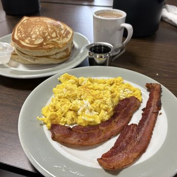 Collingwood Center - Pancakes with two eggs and two meats - Venues & Event Spaces Near Me - Campbell, Ohio Collingwood Center - Pancakes with two eggs and two meats - Venues & Event Spaces Near Me - Campbell, Ohio