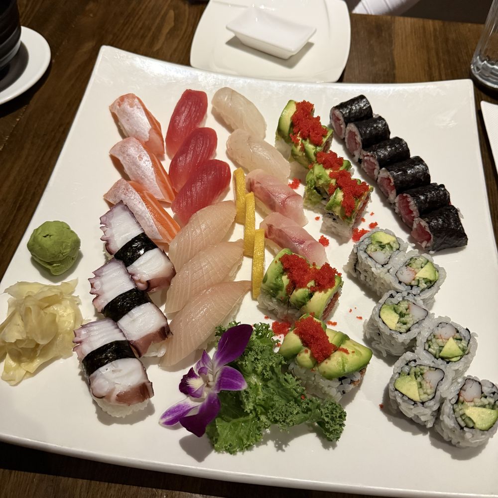 Fuji East Japanese Bistro - Sushi Bars Near Me - New York, New York Fuji East Japanese Bistro - Sushi Bars Near Me - New York, New York