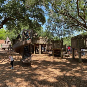 Community Playground - Almost completely covered under natural shade - Kids Activities Near Me - Winter Park, Florida Community Playground - Almost completely covered under natural shade - Kids Activities Near Me - Winter Park, Florida
