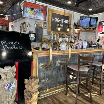Hog It Up - Bar - Barbeque Near Me - Winchester, Virginia
