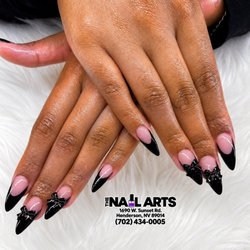 Ana Slayed these Almond French Tips!