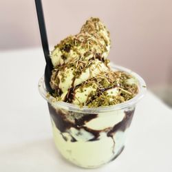 Nobibi - Dubai Chocolate with Pistachio froyo. Very good.
