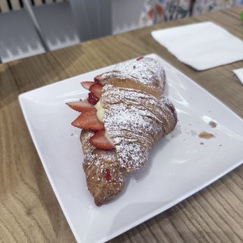 Jomo House - Bavarian cream & Strawberry filled Croissant - Coffee & Tea Near Me - Bismarck, North Dakota