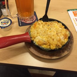 Mac N Cheese Flatbread Pizza