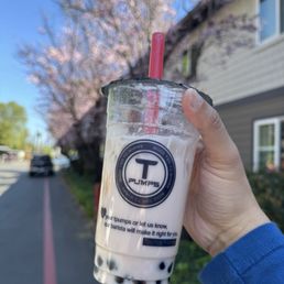 Rose vanilla green tea with honey boba