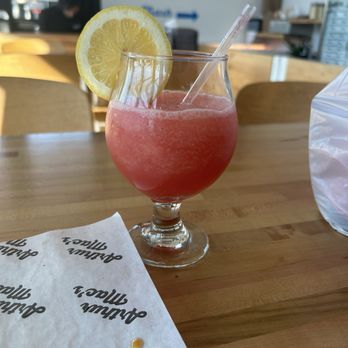 Arthur Mac's Little Snack - Boozy Strawberry Lemonade (Tequila) - Pizza Near Me - Emeryville, California