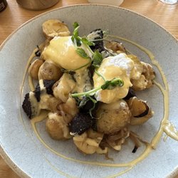 The Castle - Roast potatoes with eggs Benedict.