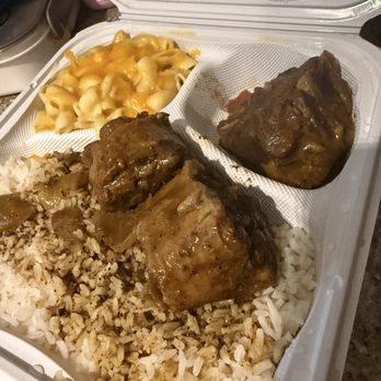 Little Belize Restaurant - Get the extra gravy - Caribbean Near Me - Inglewood, California Little Belize Restaurant - Get the extra gravy - Caribbean Near Me - Inglewood, California