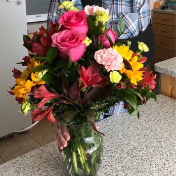 Blooms and Baskets - What a beautiful bouquet! I had an accident and my very close friends sent me this bouquet. Now, that is just what the doctor ordered. - Florists Near Me - Salt Lake City, Utah Blooms and Baskets - What a beautiful bouquet! I had an accident and my very close friends sent me this bouquet. Now, that is just what the doctor ordered. - Florists Near Me - Salt Lake City, Utah