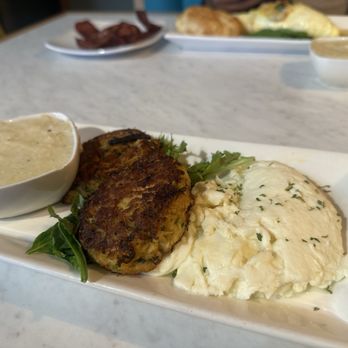 Kiss My Gritz - Maryland crabcakes, grits, scrambled egg whites. - Coffee & Tea Near Me - Fairburn, Georgia