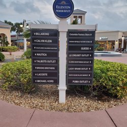 Stuart Weitzman Outlet