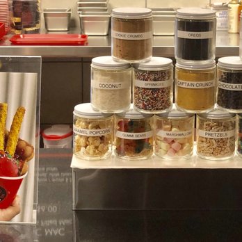Red Circle Ice Cream - New Churro puffs and toppings - Desserts Near Me - Houston, Texas