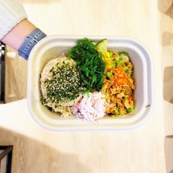Poke Bar - Small salmon and scallop