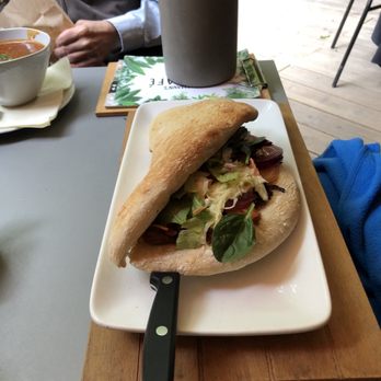 Landtmann's Parkcafé - Pulled turkey sandwich - Cafes Near Me - Vienna, 9 Landtmann's Parkcafé - Pulled turkey sandwich - Cafes Near Me - Vienna, 9