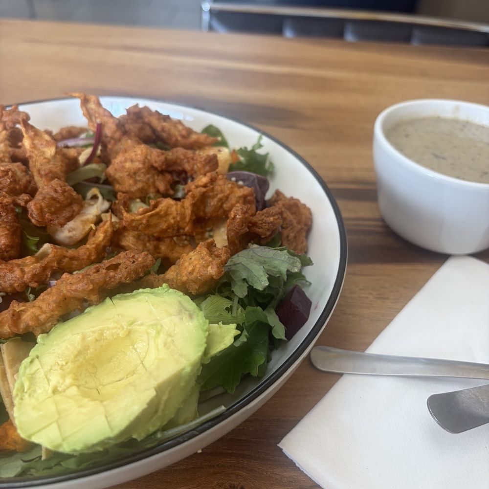 Oyster salad